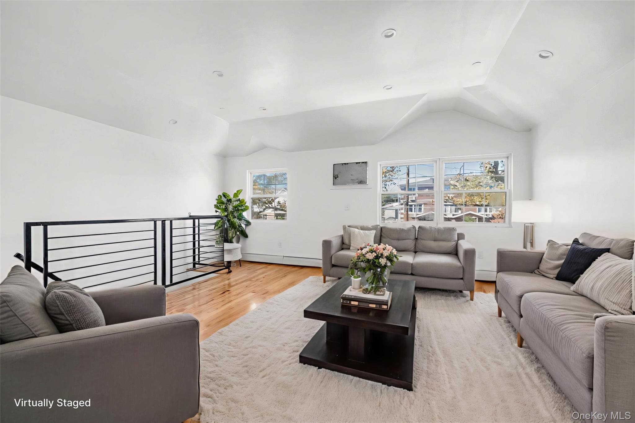 2437 Beach Channel Drive thumbnail 12