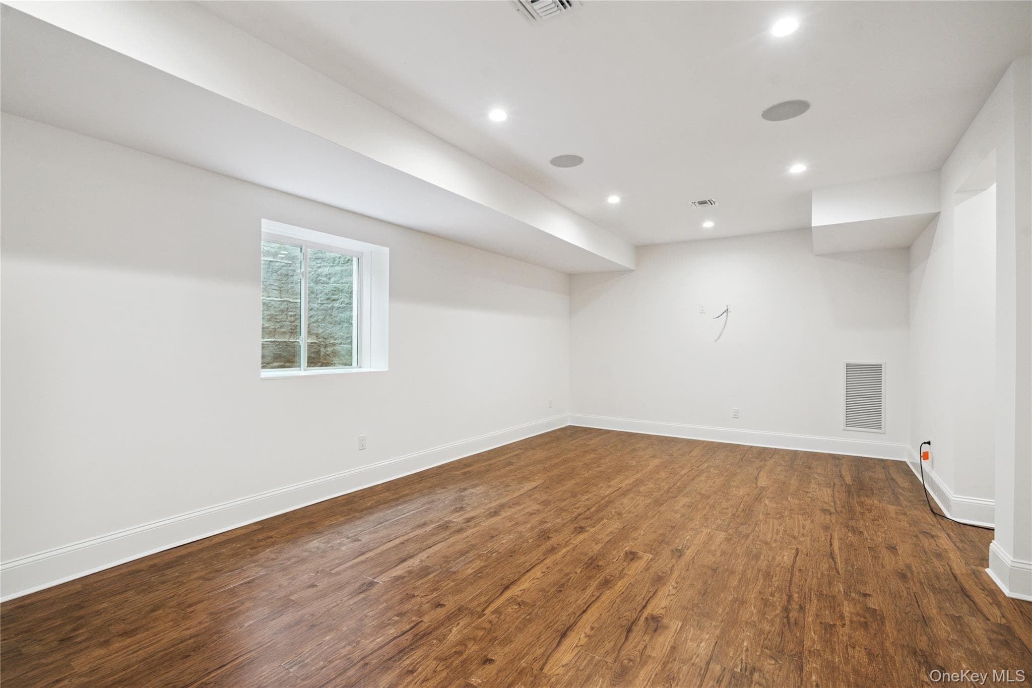 46 Plainview Road thumbnail 36