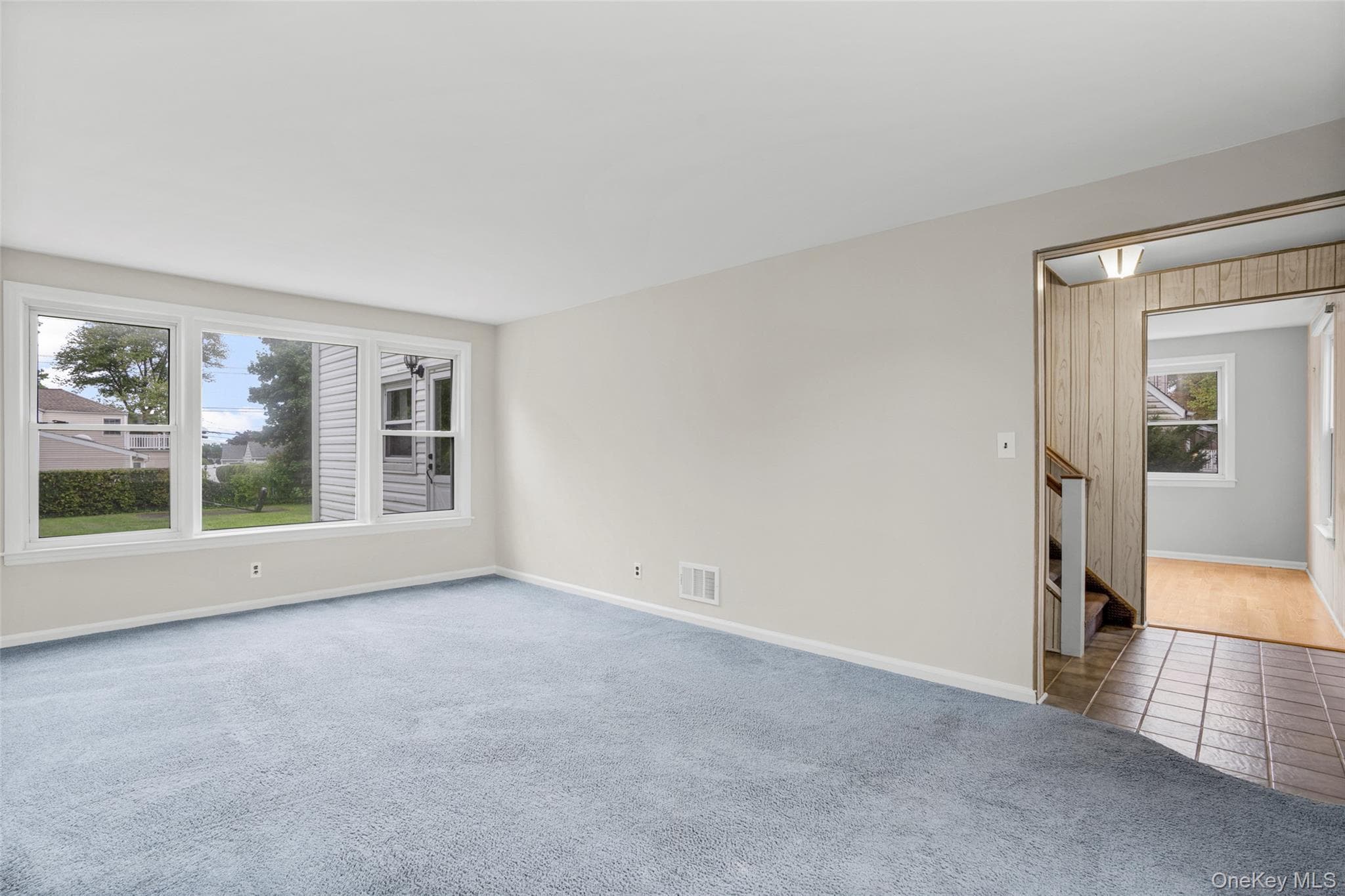 47 Whitman Road thumbnail 3