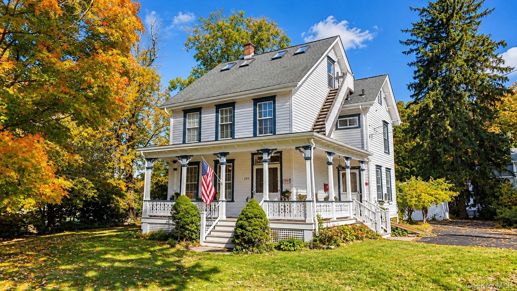 225 Spring Street, Monroe