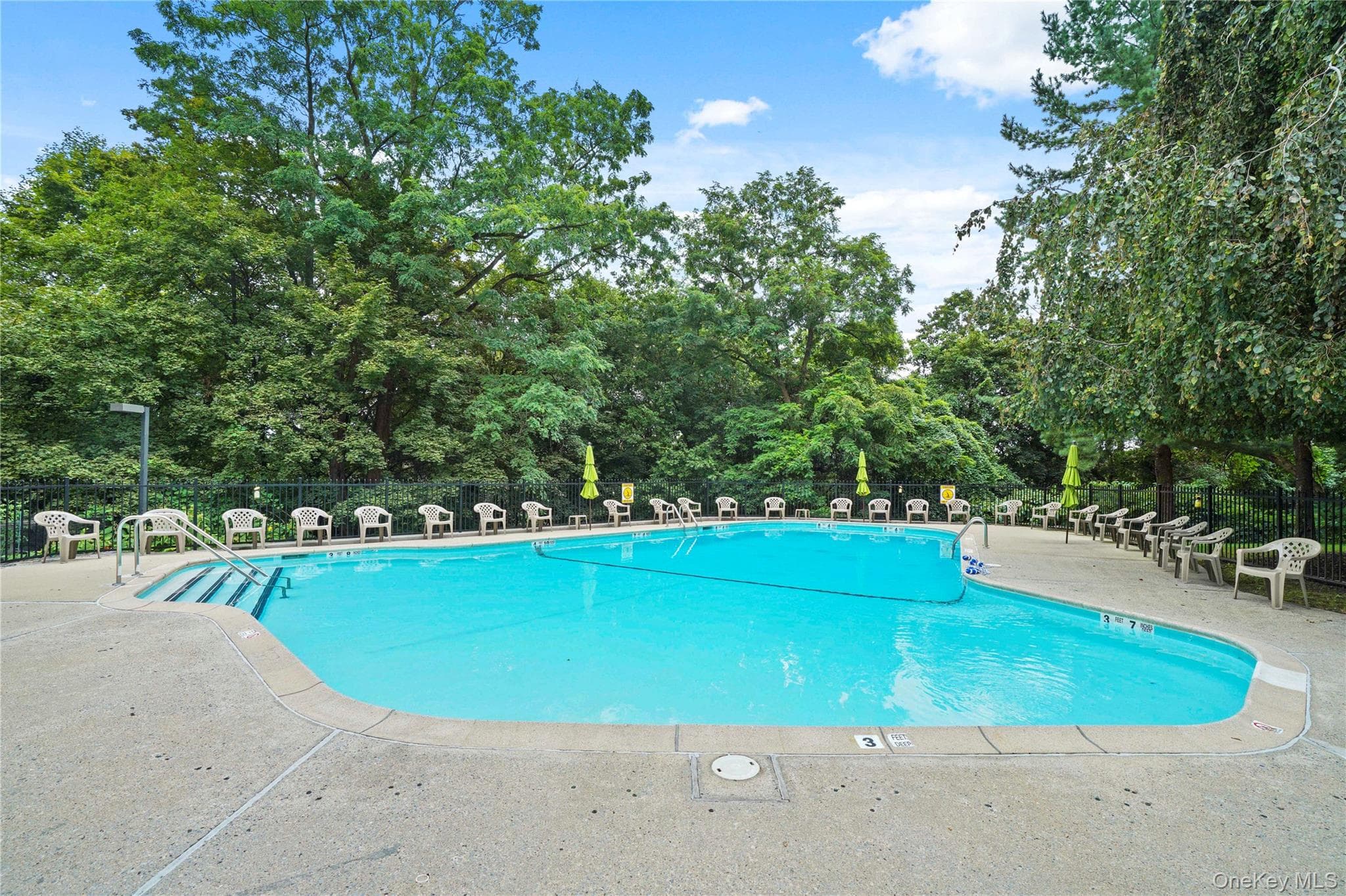 113 Beacon Hill Dr DR Unit: E25 thumbnail 21