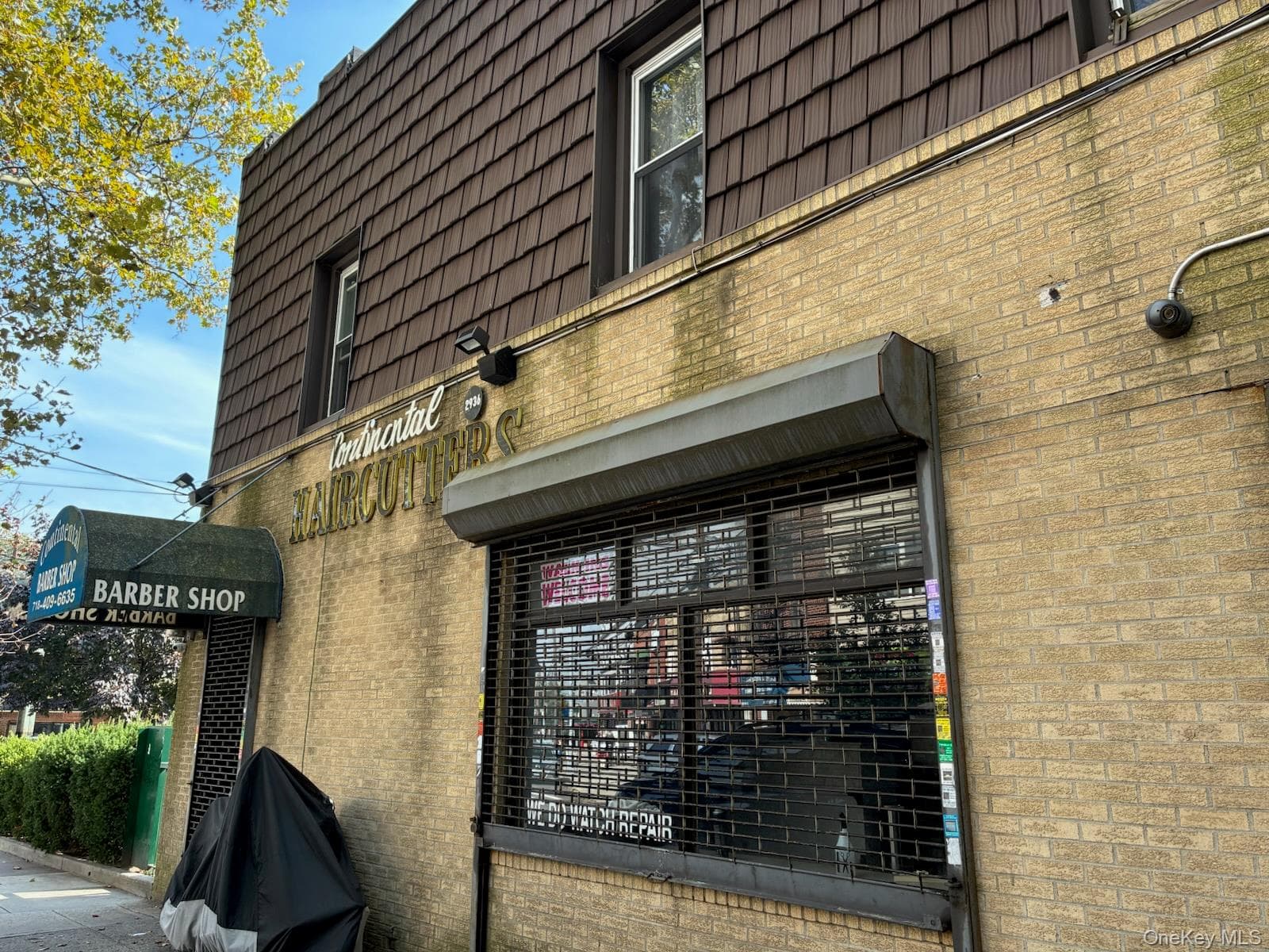 2934-2936 Wilkinson Avenue thumbnail 3