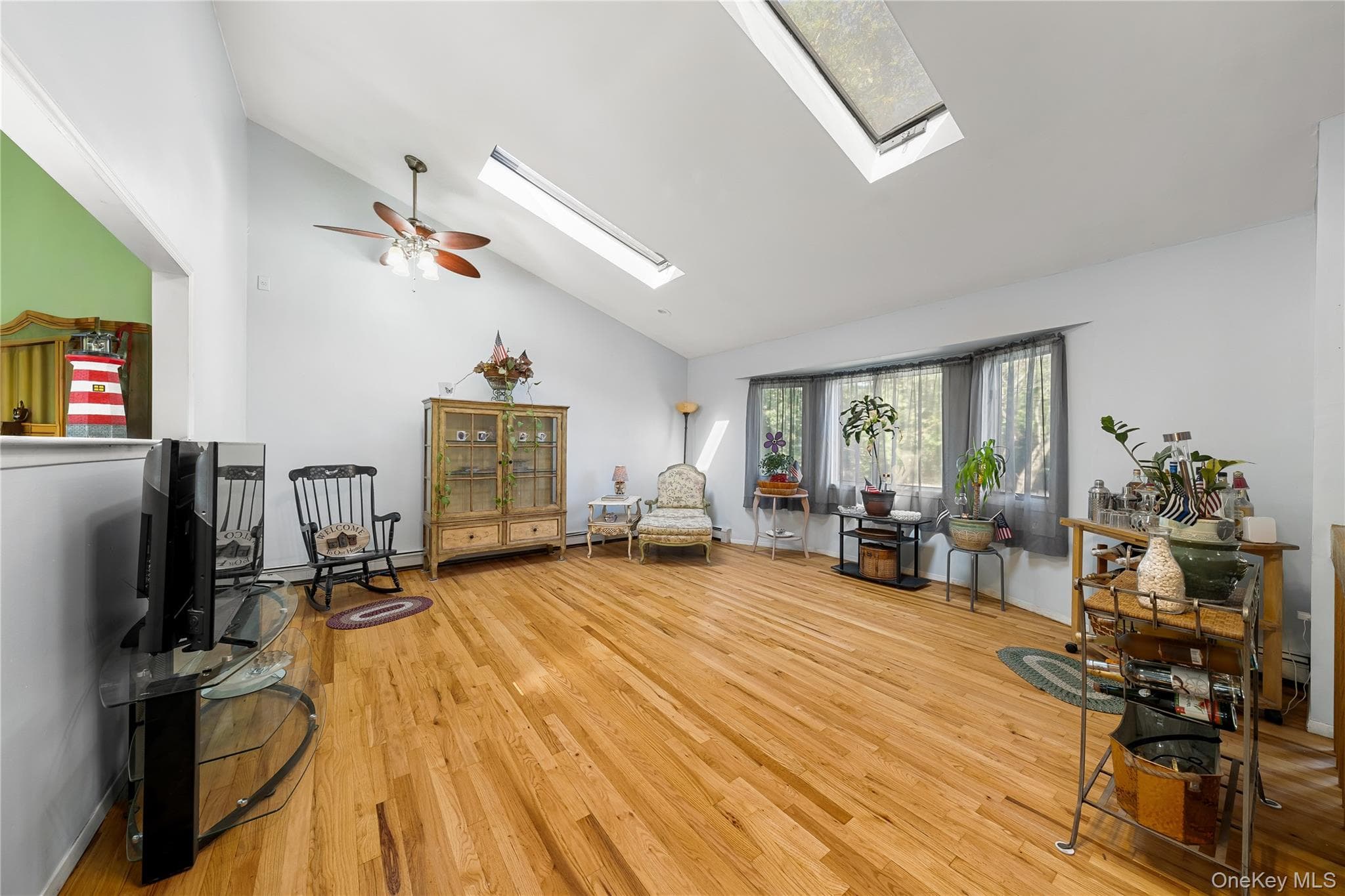14 Mineola Street thumbnail 9