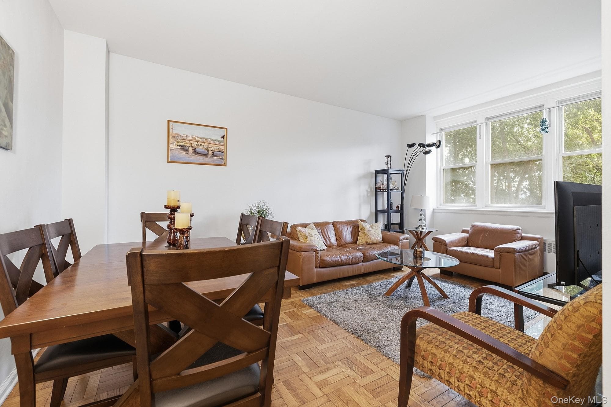 55 Knolls Crescent Unit: 1B thumbnail 3