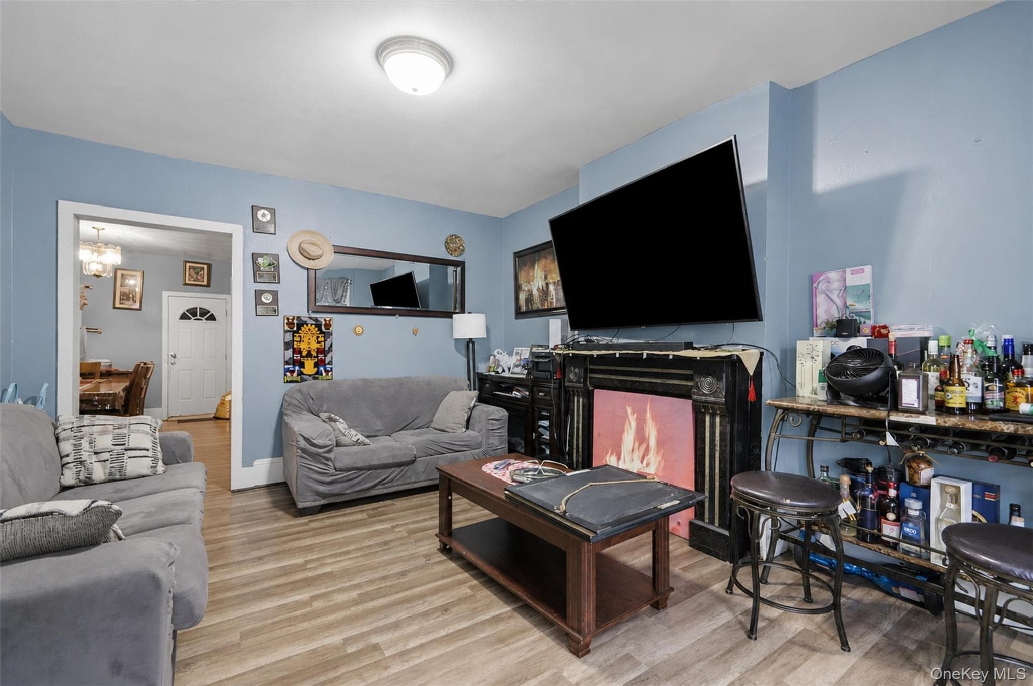 216 Dubois Street thumbnail 4