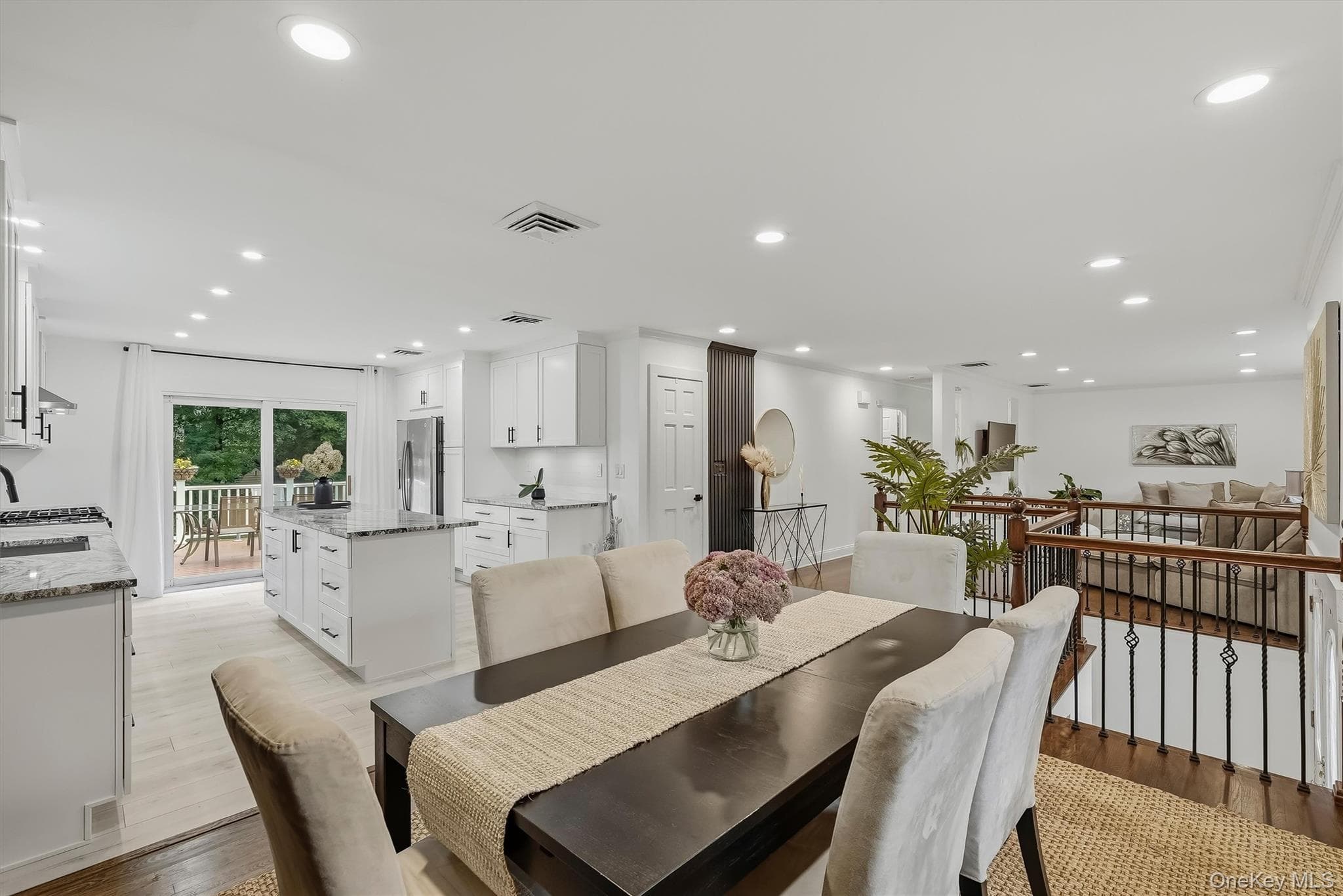 104 S Airmont Road thumbnail 8