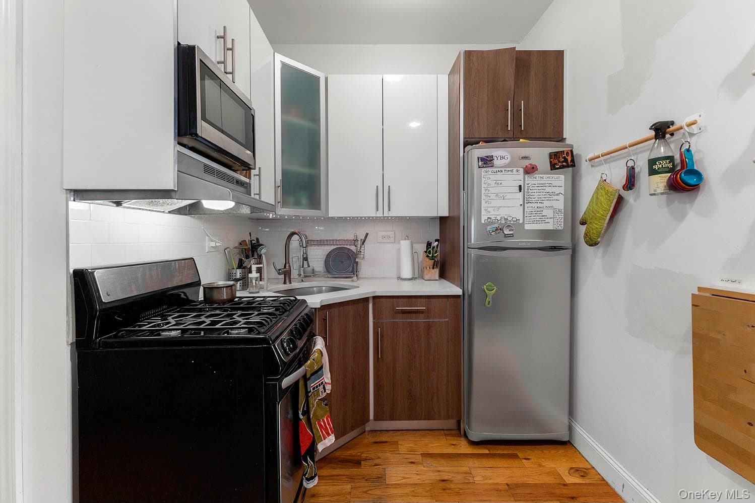 887 Lafayette Avenue thumbnail 10