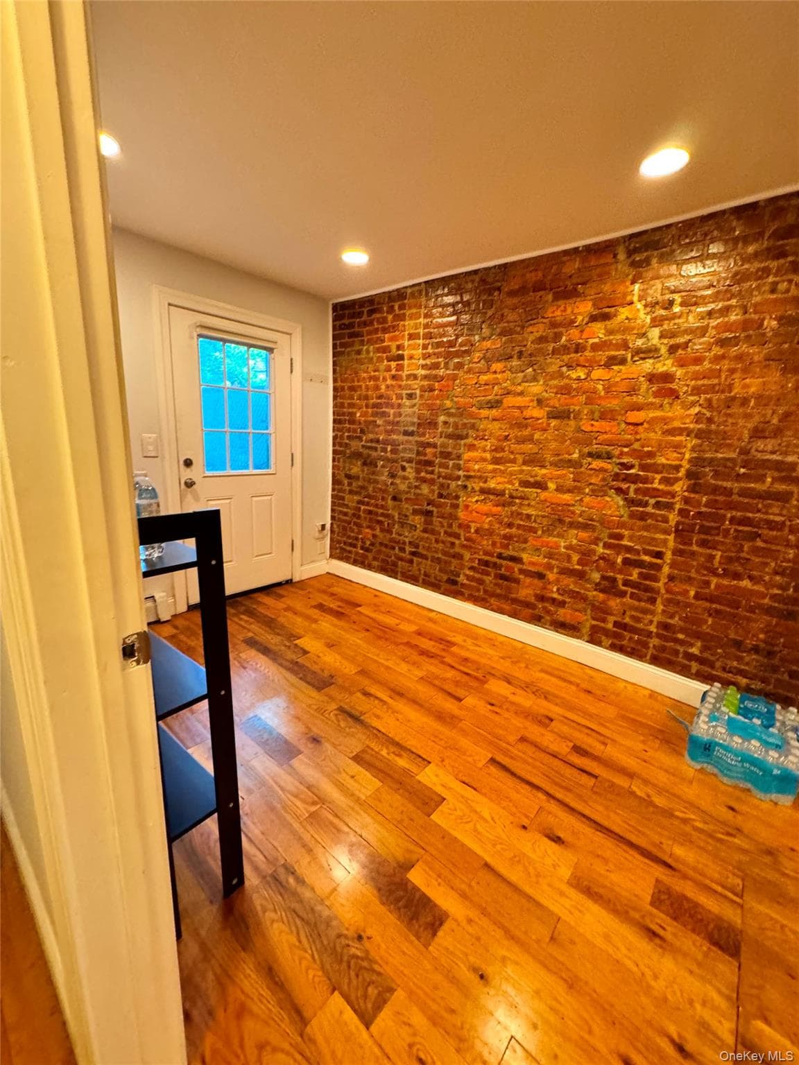 887 Lafayette Avenue thumbnail 24