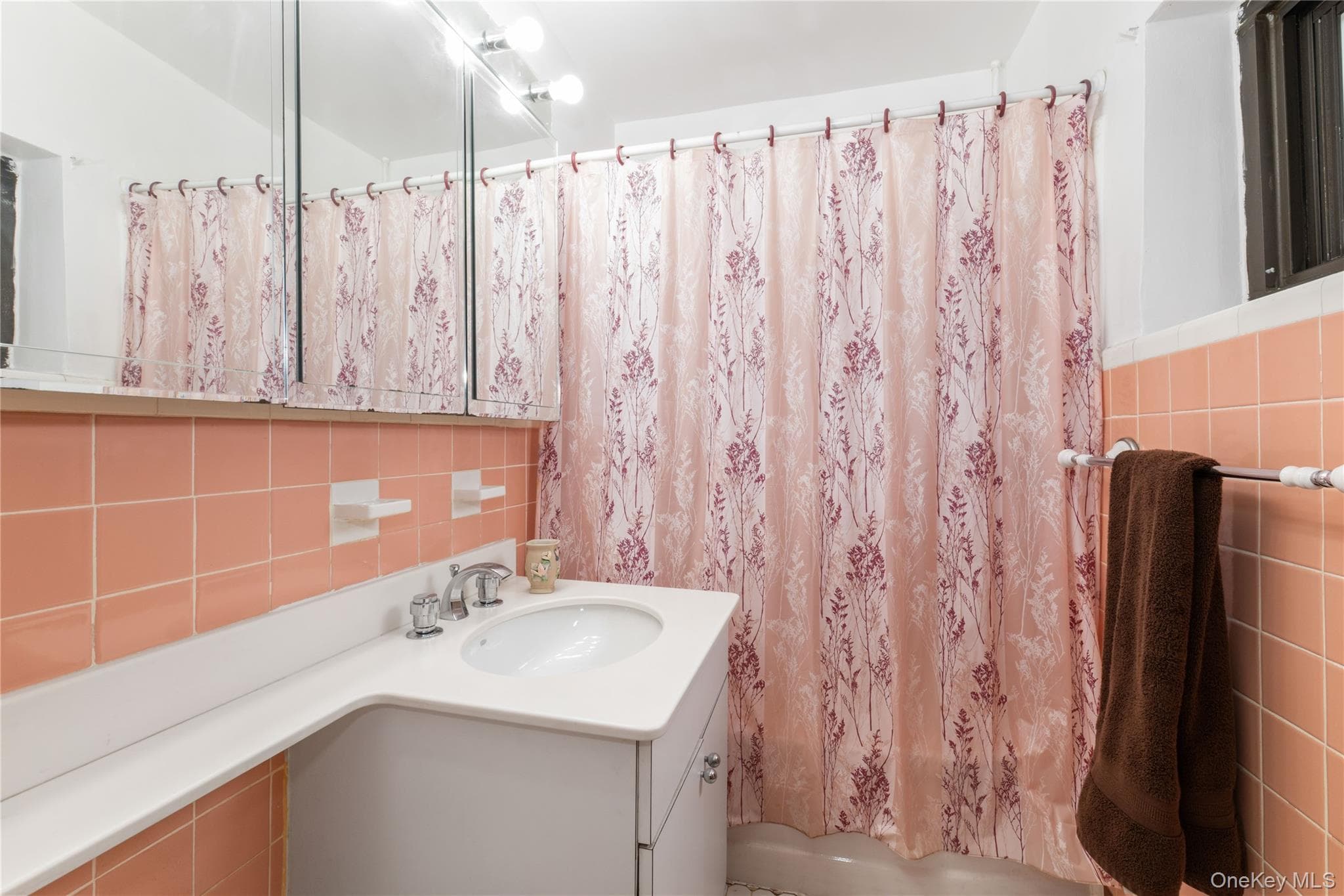 204-15 Foothill Ave. Ave Unit: #B56 thumbnail 16