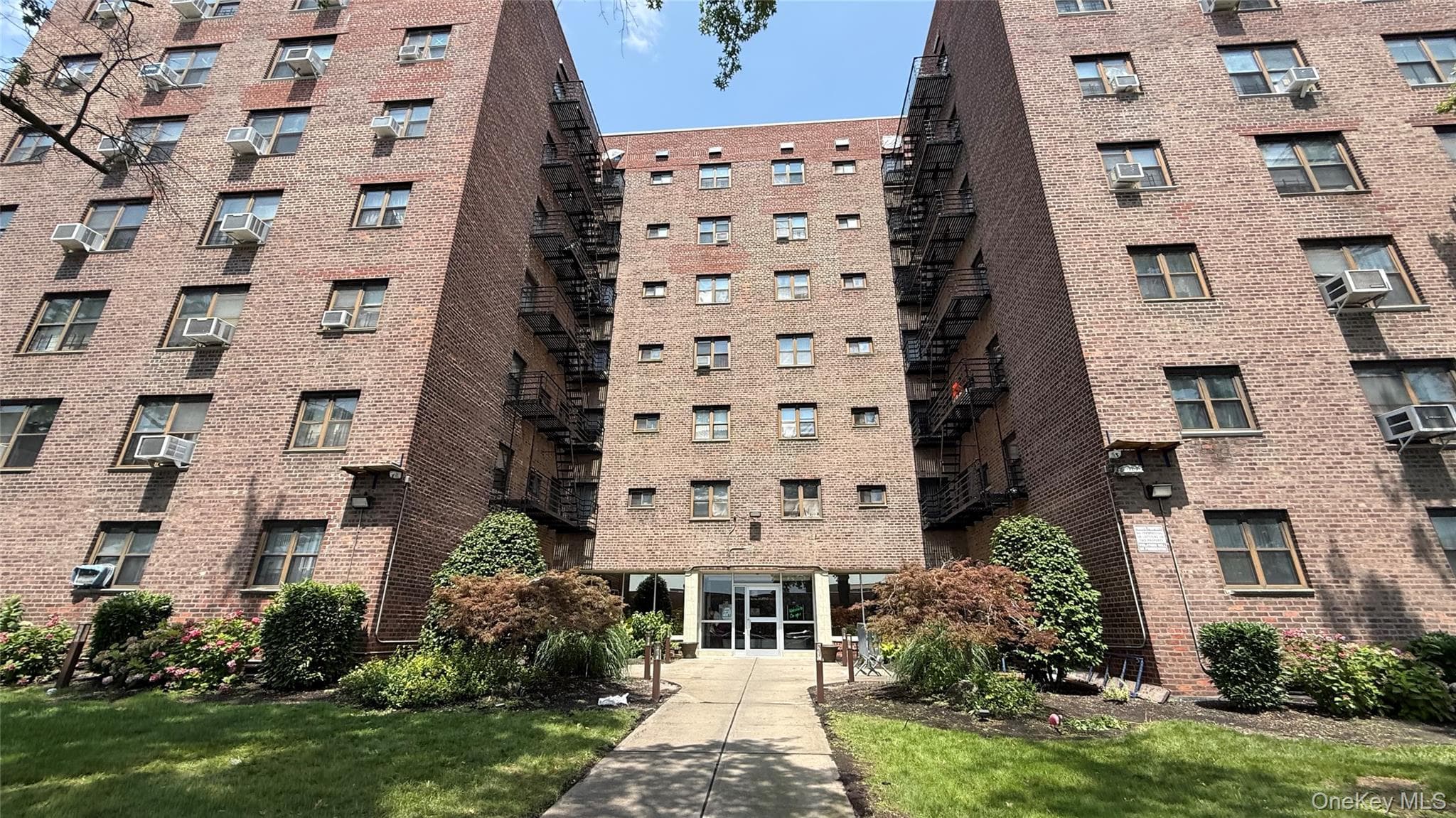204-15 Foothill Ave. Ave Unit: #B56, Hollis