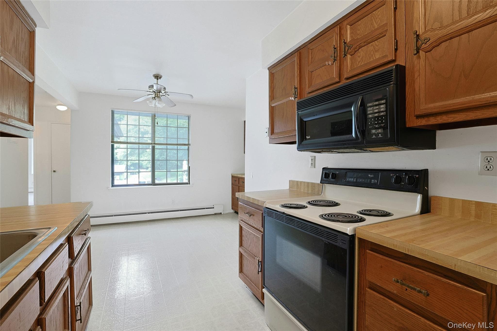16 Foxwood Drive Unit: 8 thumbnail 16