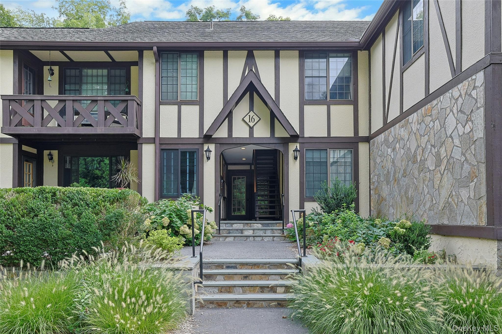 16 Foxwood Drive Unit: 8 thumbnail 2