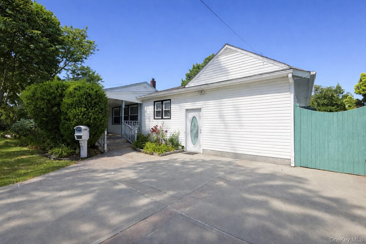 1327 Brooklyn Boulevard thumbnail 2
