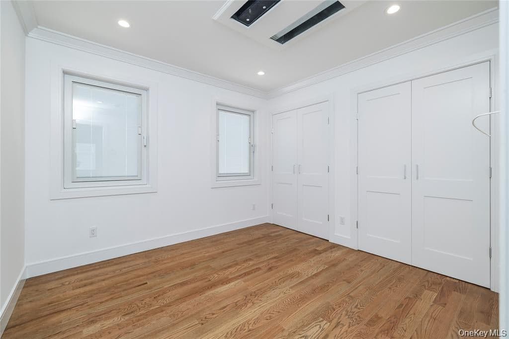 550 E Harrison Street thumbnail 28