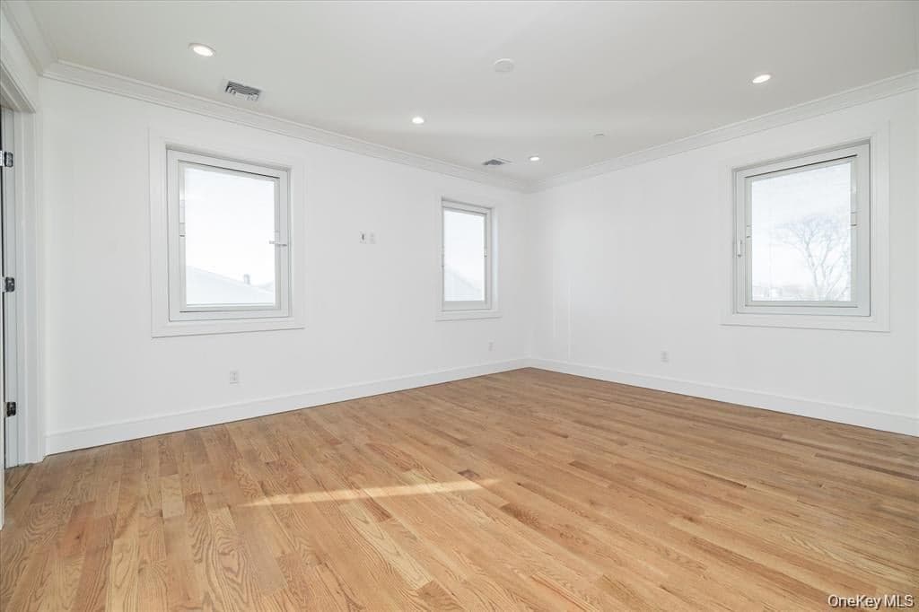 550 E Harrison Street thumbnail 16