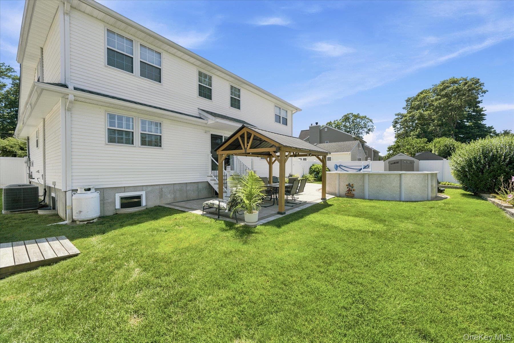 85 Maple Road thumbnail 35