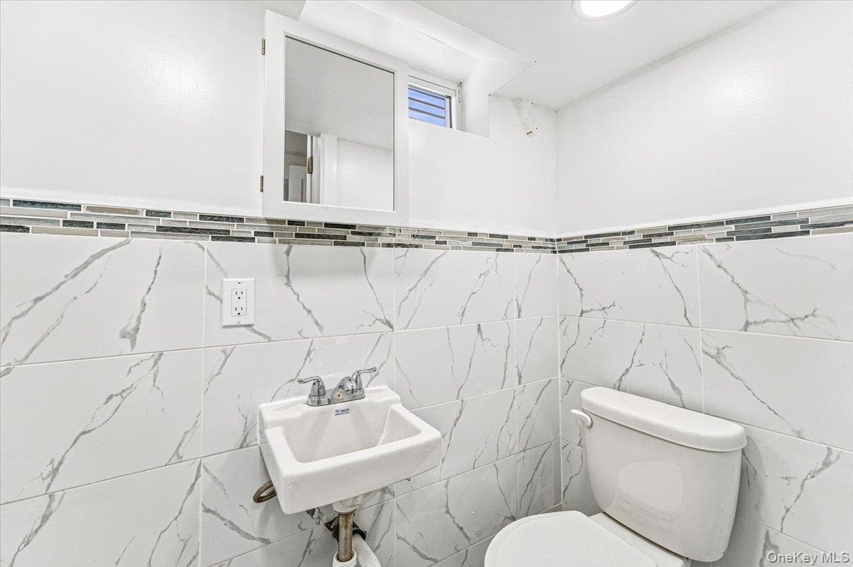 8402 Smedley Street thumbnail 29