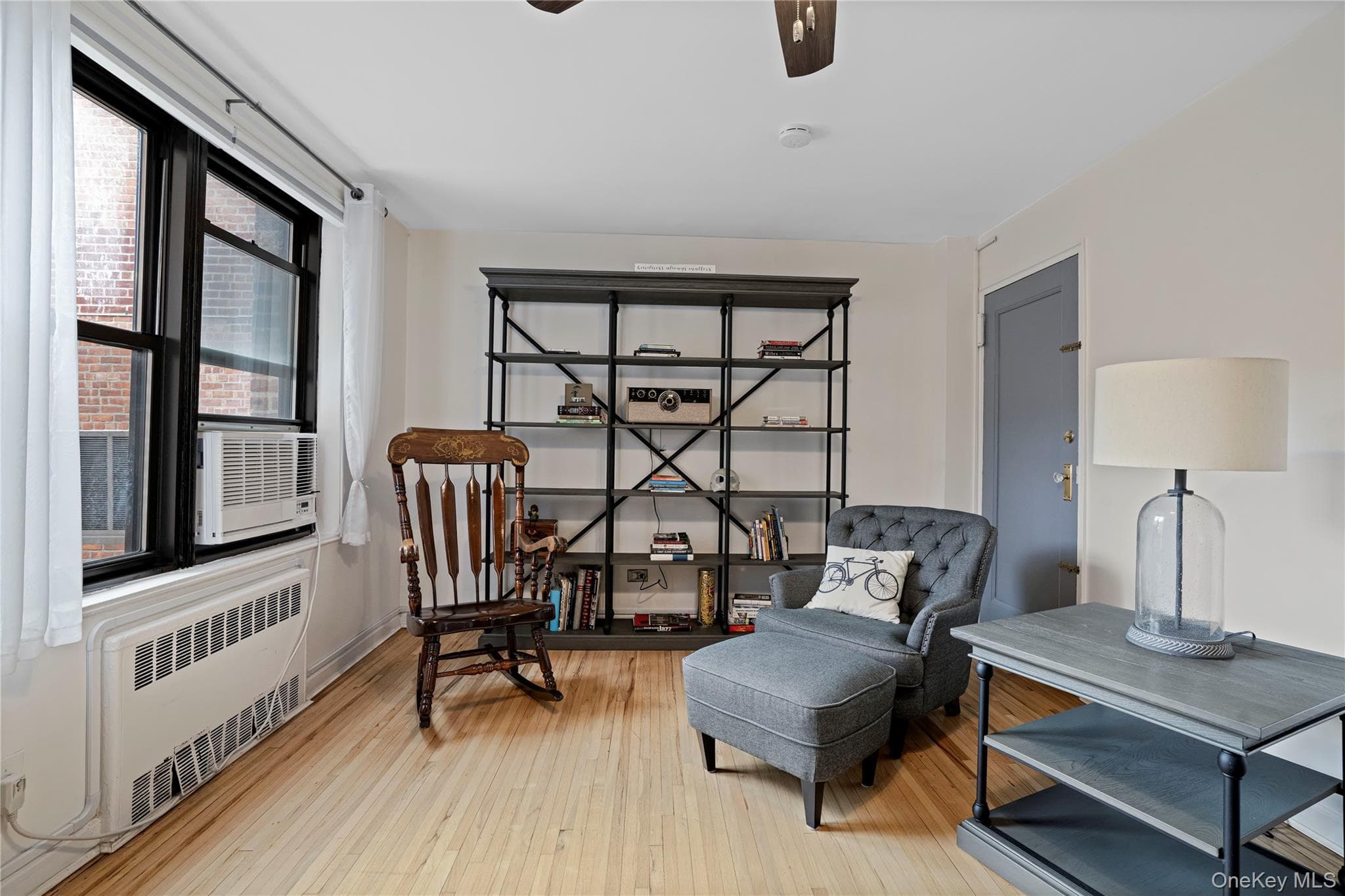 2271 Knapp Street Unit: 5D thumbnail 4