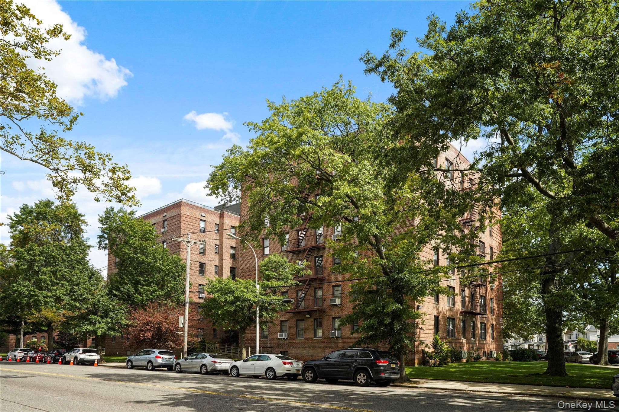 2271 Knapp Street Unit: 5D thumbnail 24