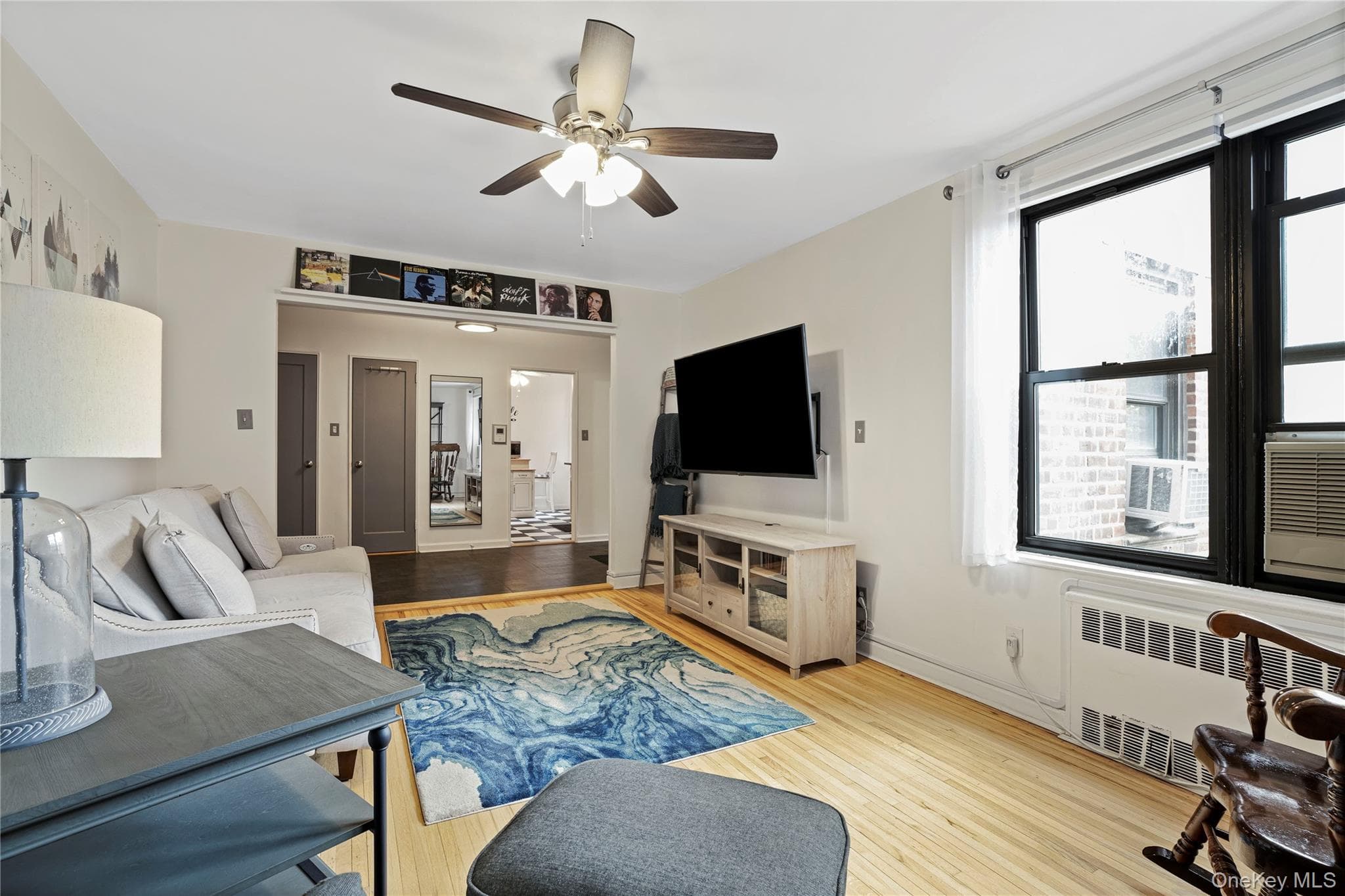 2271 Knapp Street Unit: 5D thumbnail 5