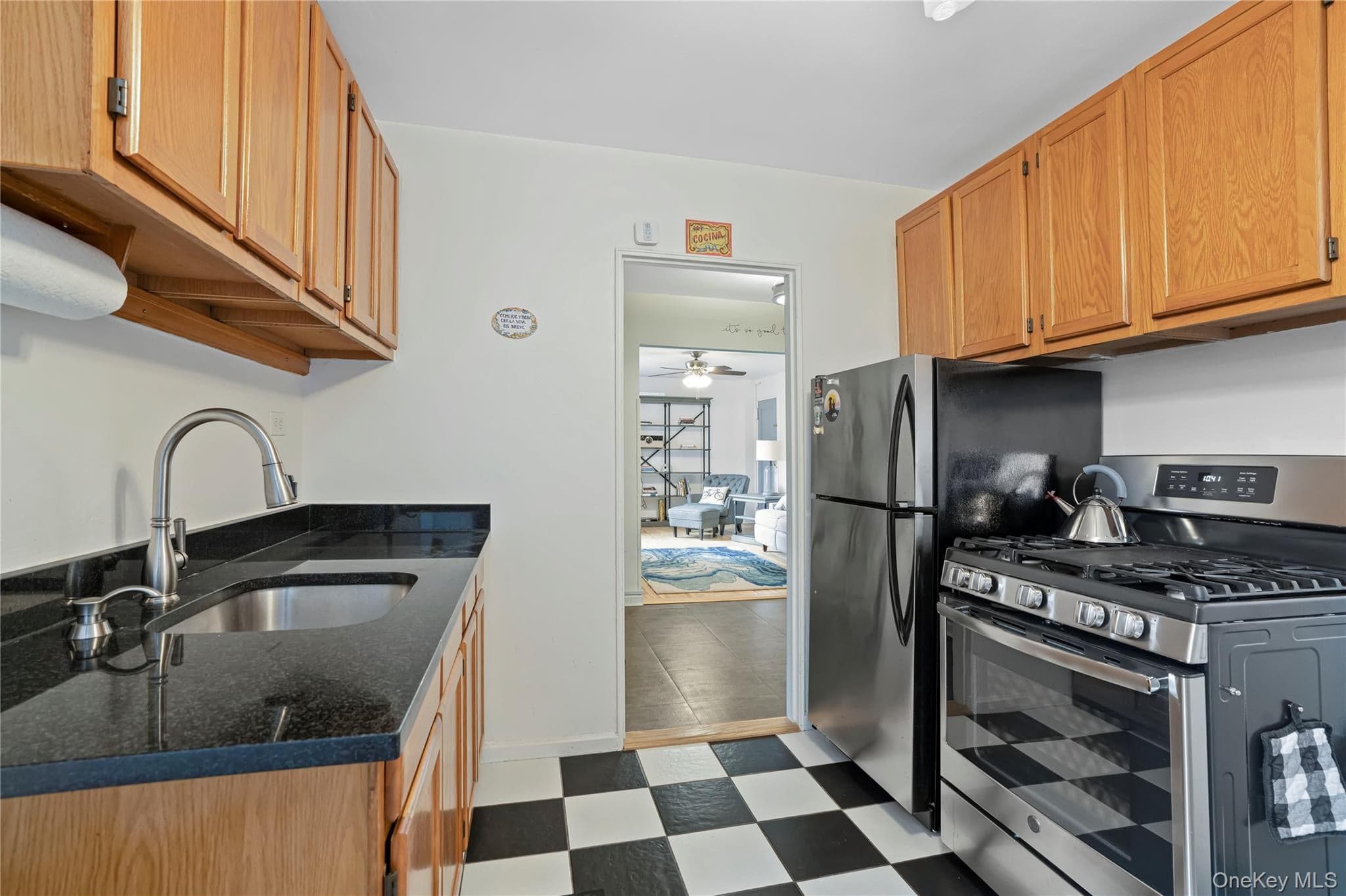 2271 Knapp Street Unit: 5D thumbnail 15