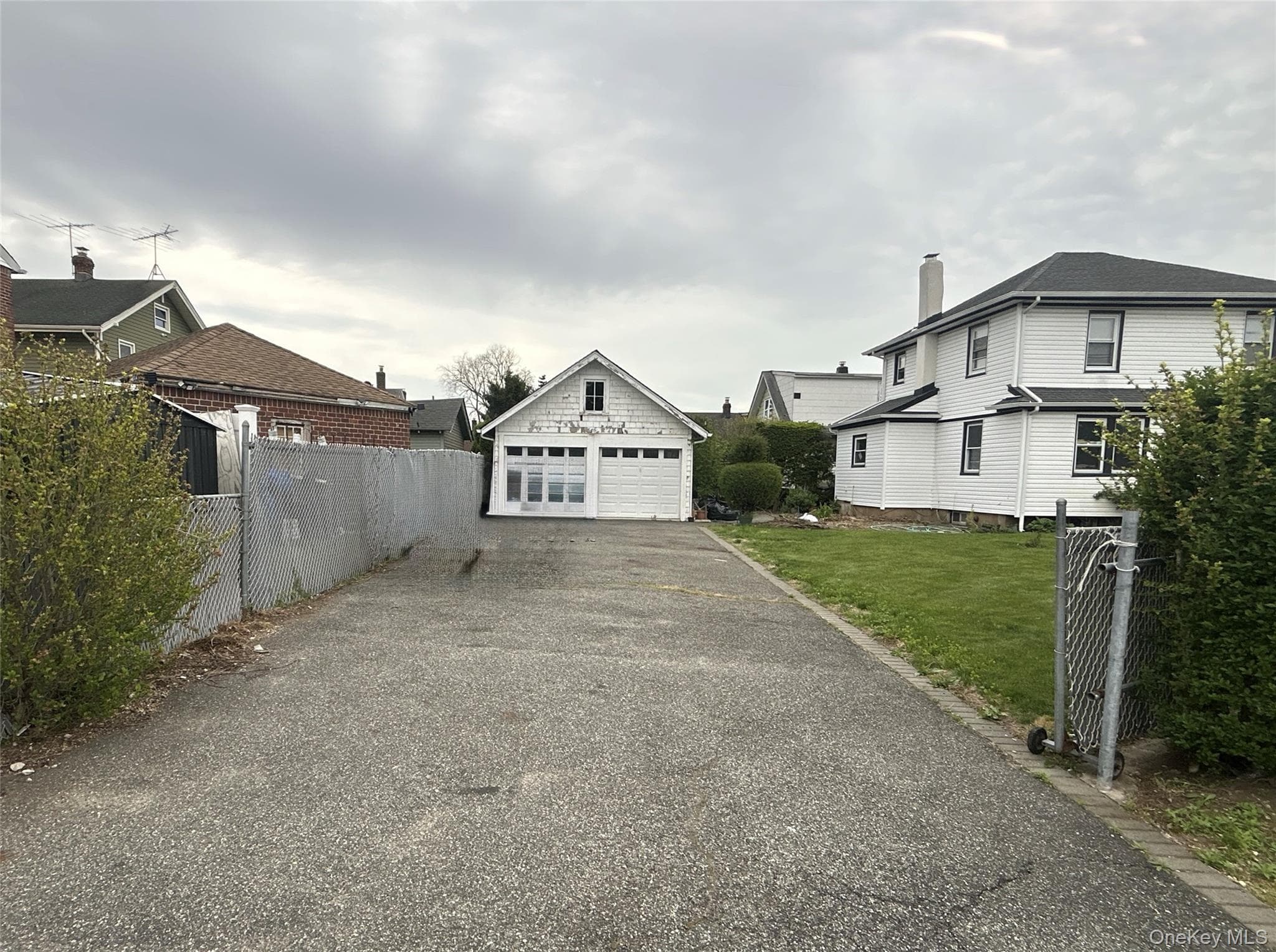 96 California Avenue thumbnail 11