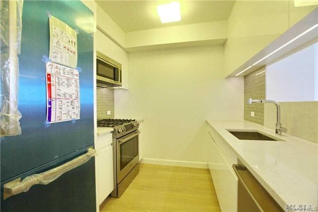 13835 39th Avenue Unit: 12L thumbnail 2