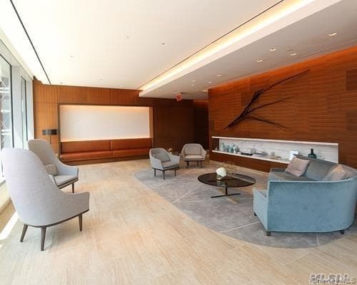 13835 39th Avenue Unit: 12L thumbnail 12