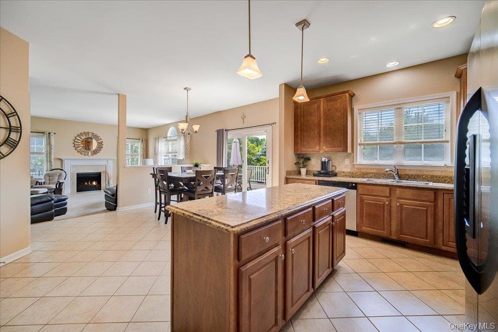 56 Plum Court Drive thumbnail 4