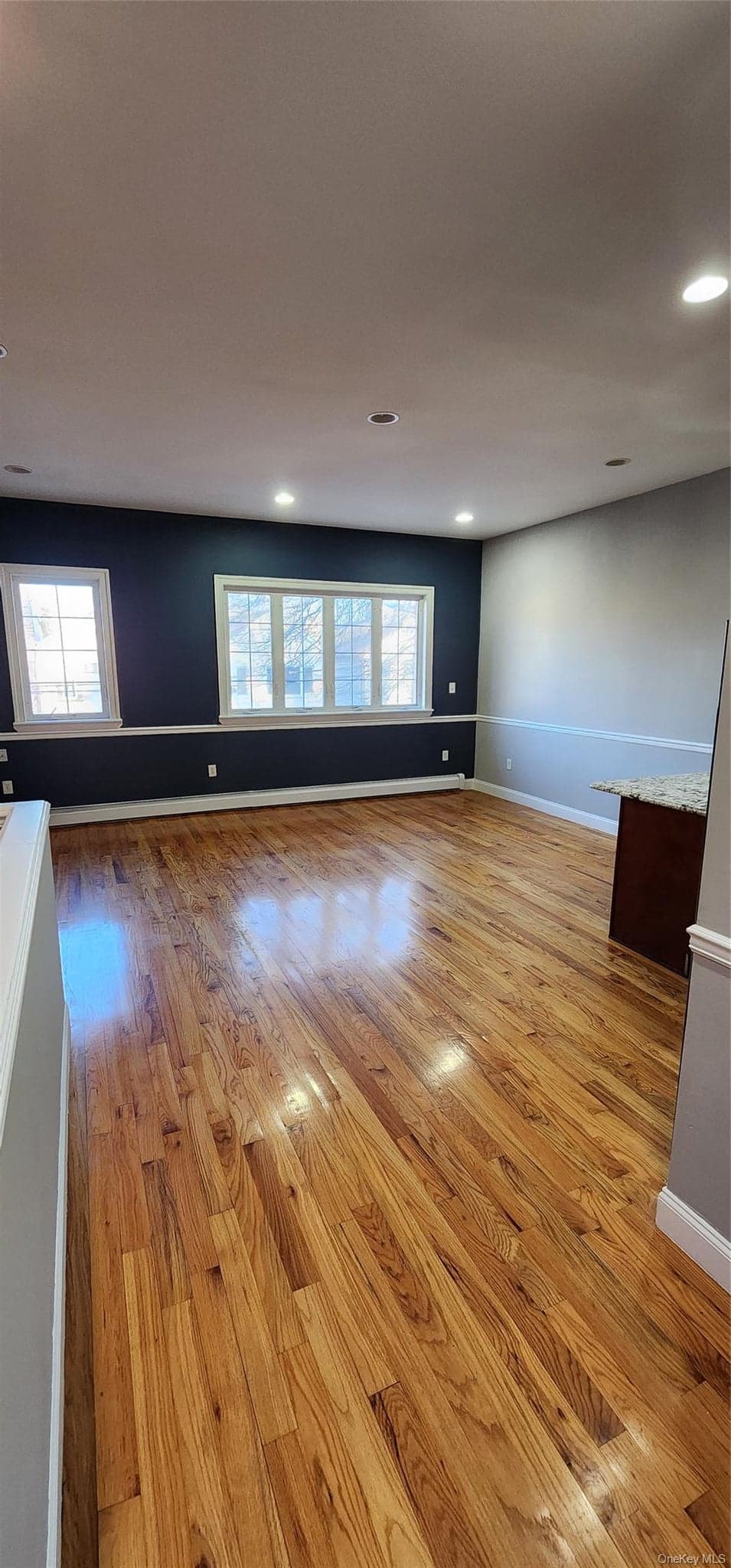 88 Hemlock St thumbnail 15
