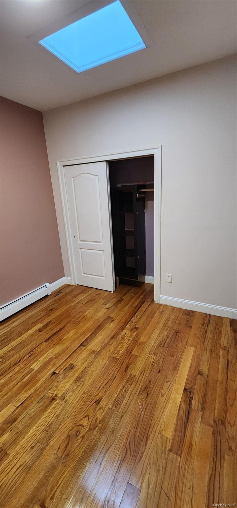 88 Hemlock St thumbnail 8
