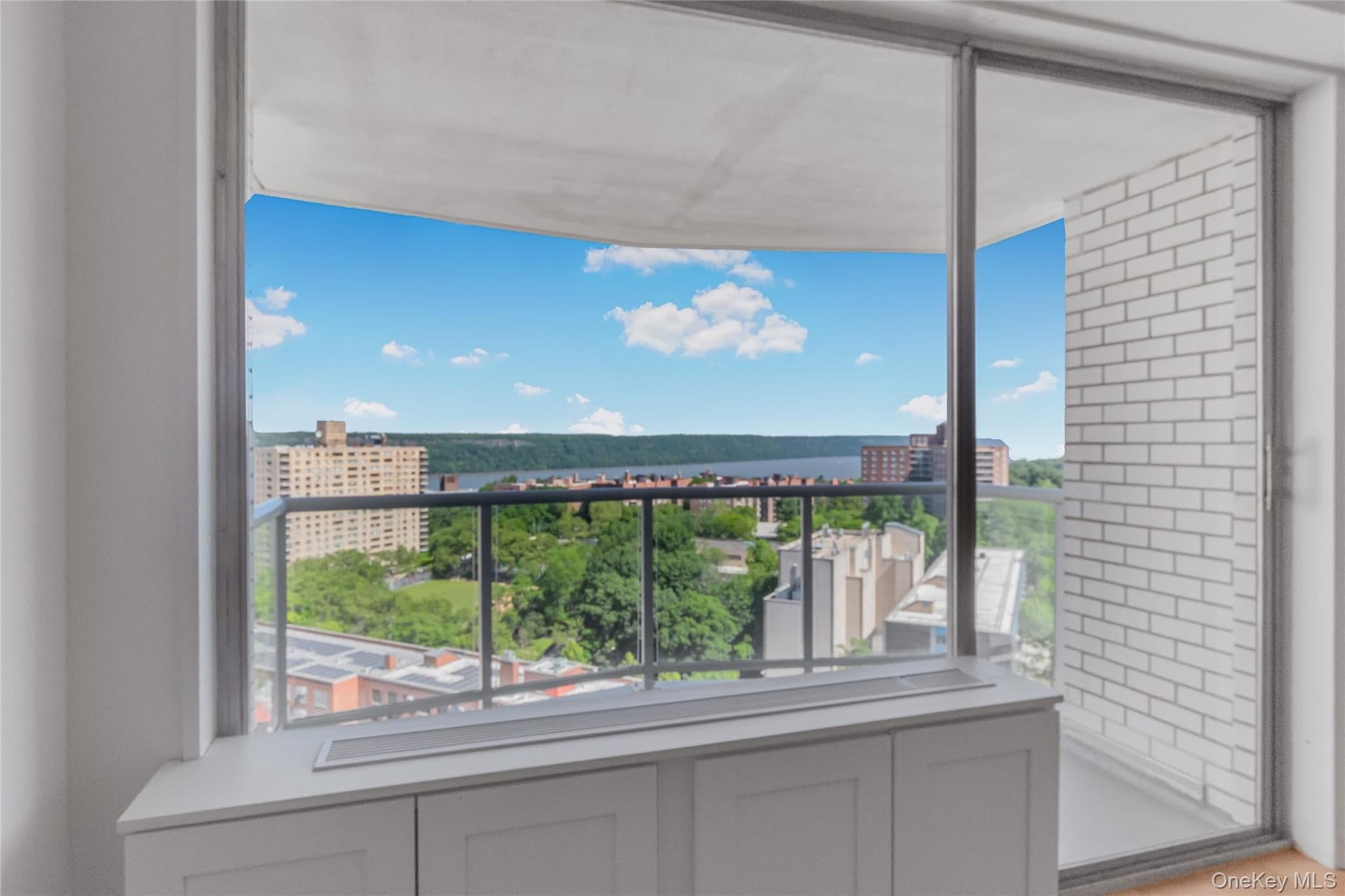 3333 Henry Hudson Parkway Unit: 21R thumbnail 6
