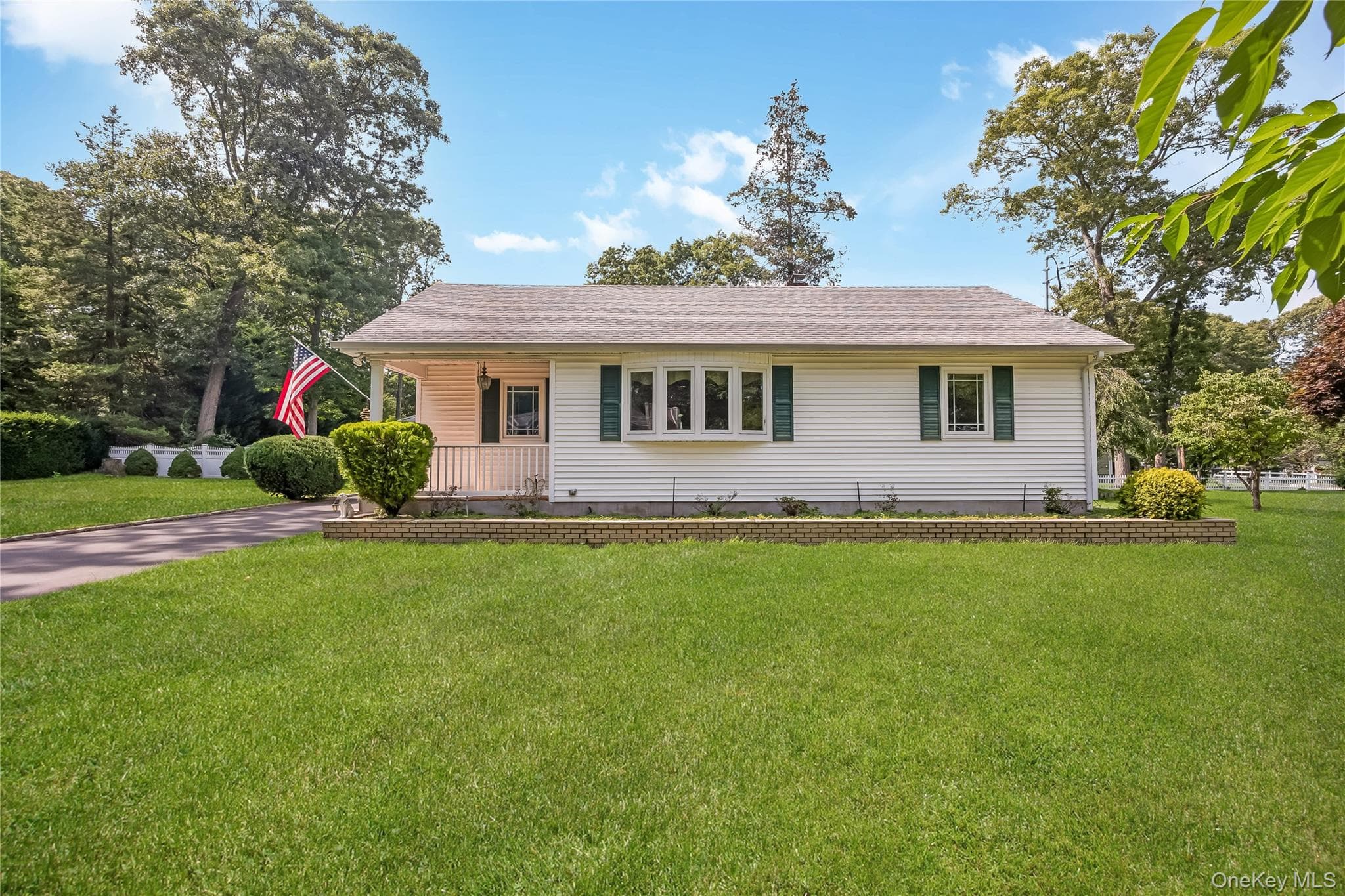 42 Pineacre Drive photo 1
