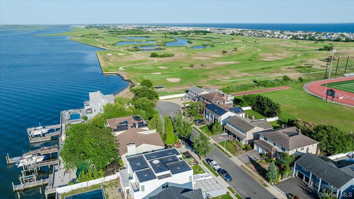 330 Harbor Drive thumbnail 22