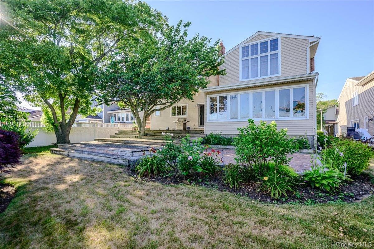 330 Harbor Drive thumbnail 7