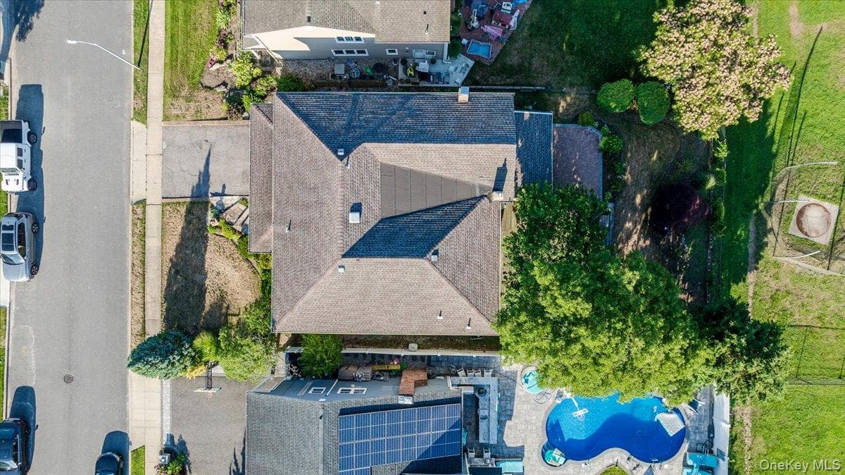 330 Harbor Drive thumbnail 20