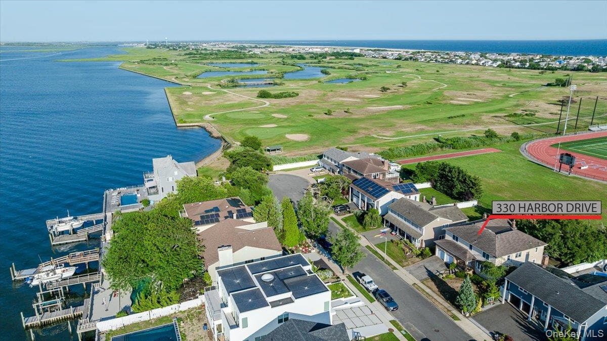 330 Harbor Drive thumbnail 21