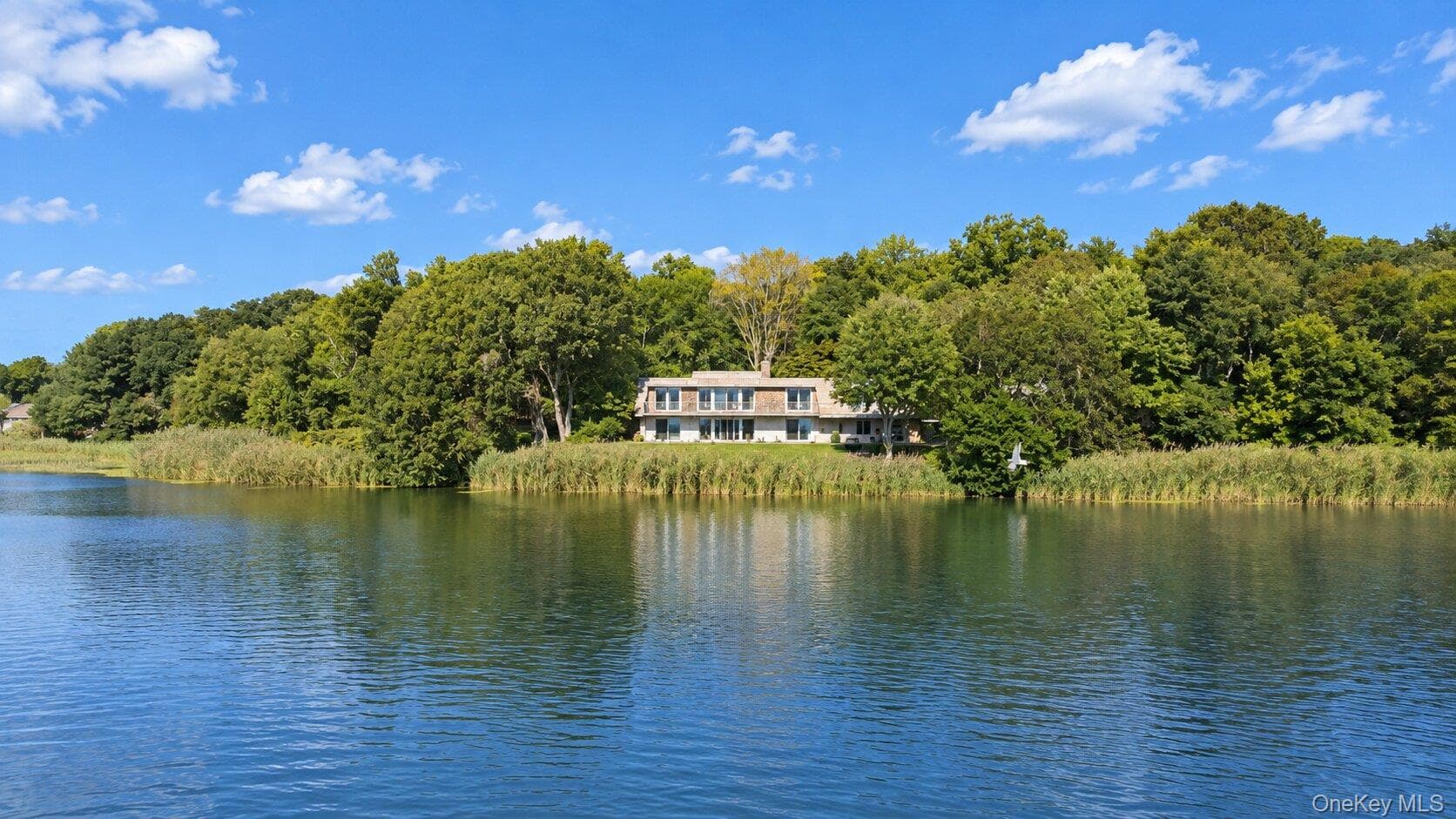 9305 Soundview Avenue thumbnail 2
