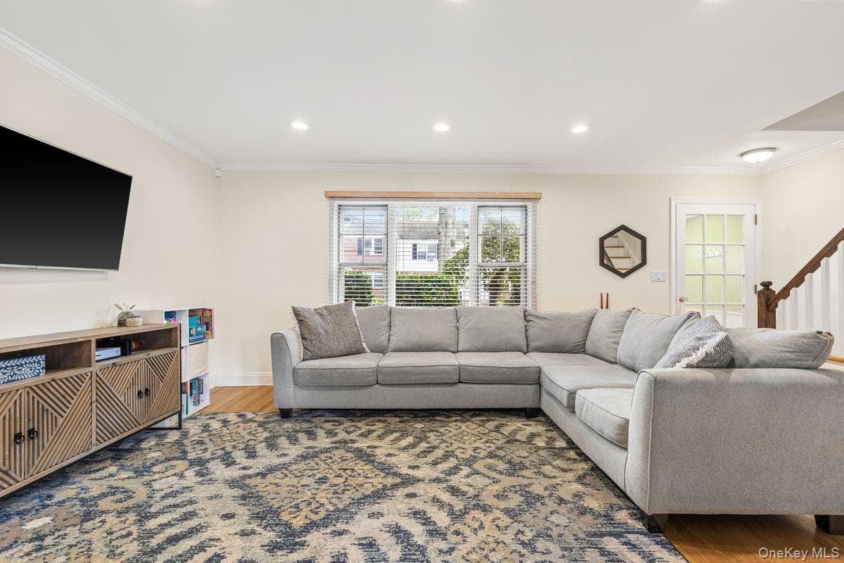2 Peck Avenue Unit: 22B thumbnail 4