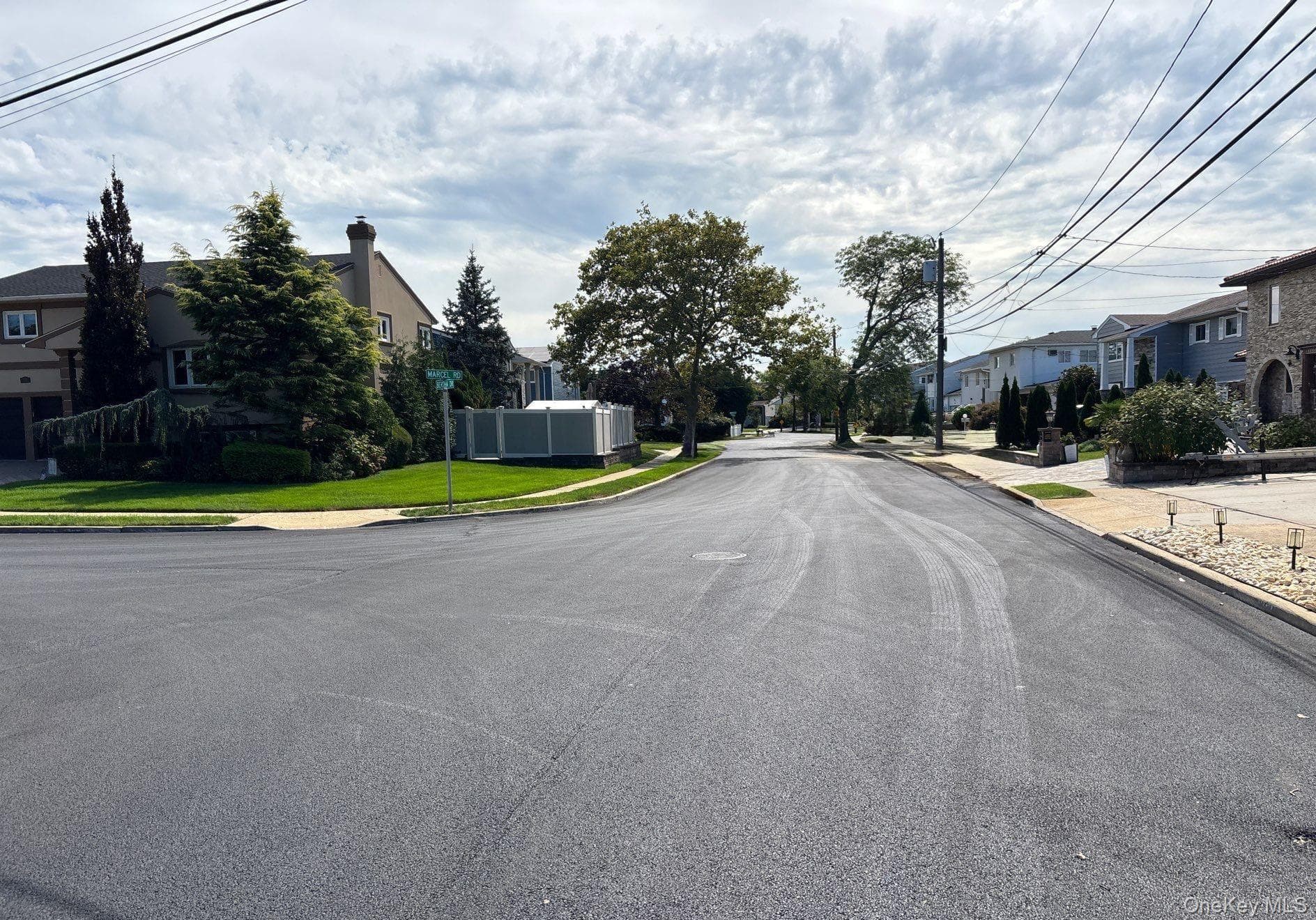 3588 Bertha Drive thumbnail 4