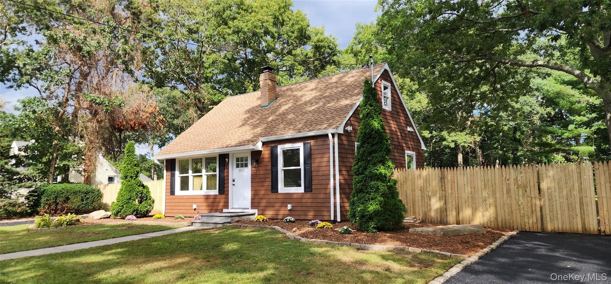 430 Boxwood Drive thumbnail 4