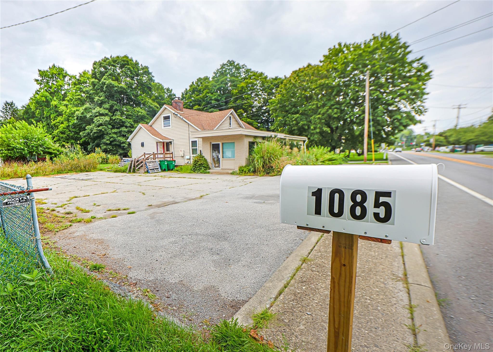 1085 Violet Avenue thumbnail 39