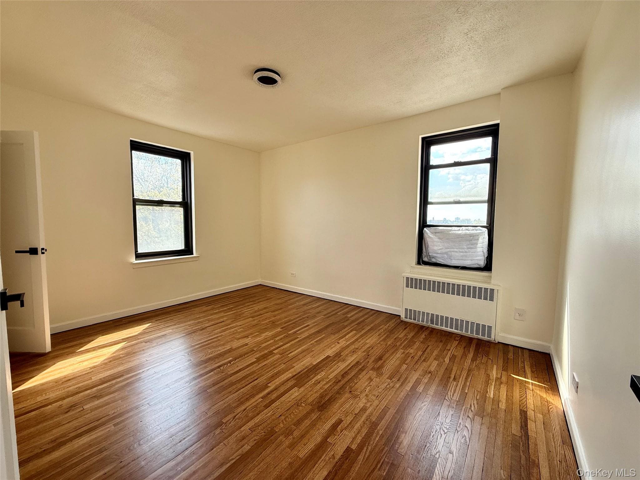 112-25 34th Avenue Unit: 6H thumbnail 18