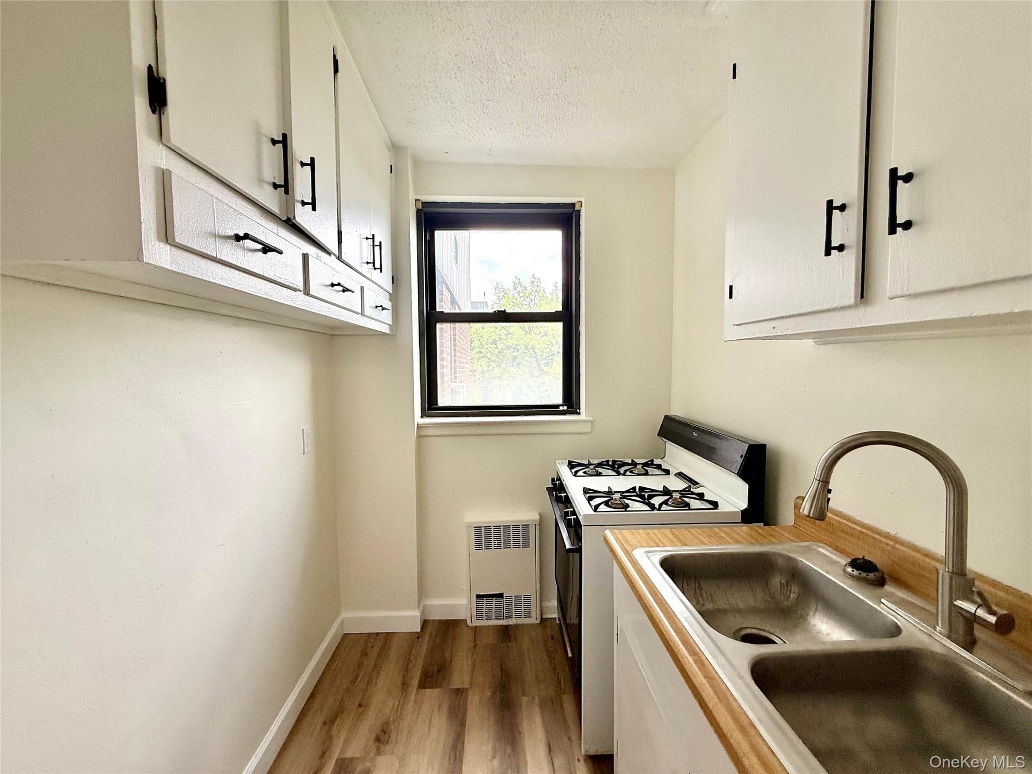 112-25 34th Avenue Unit: 6H thumbnail 12