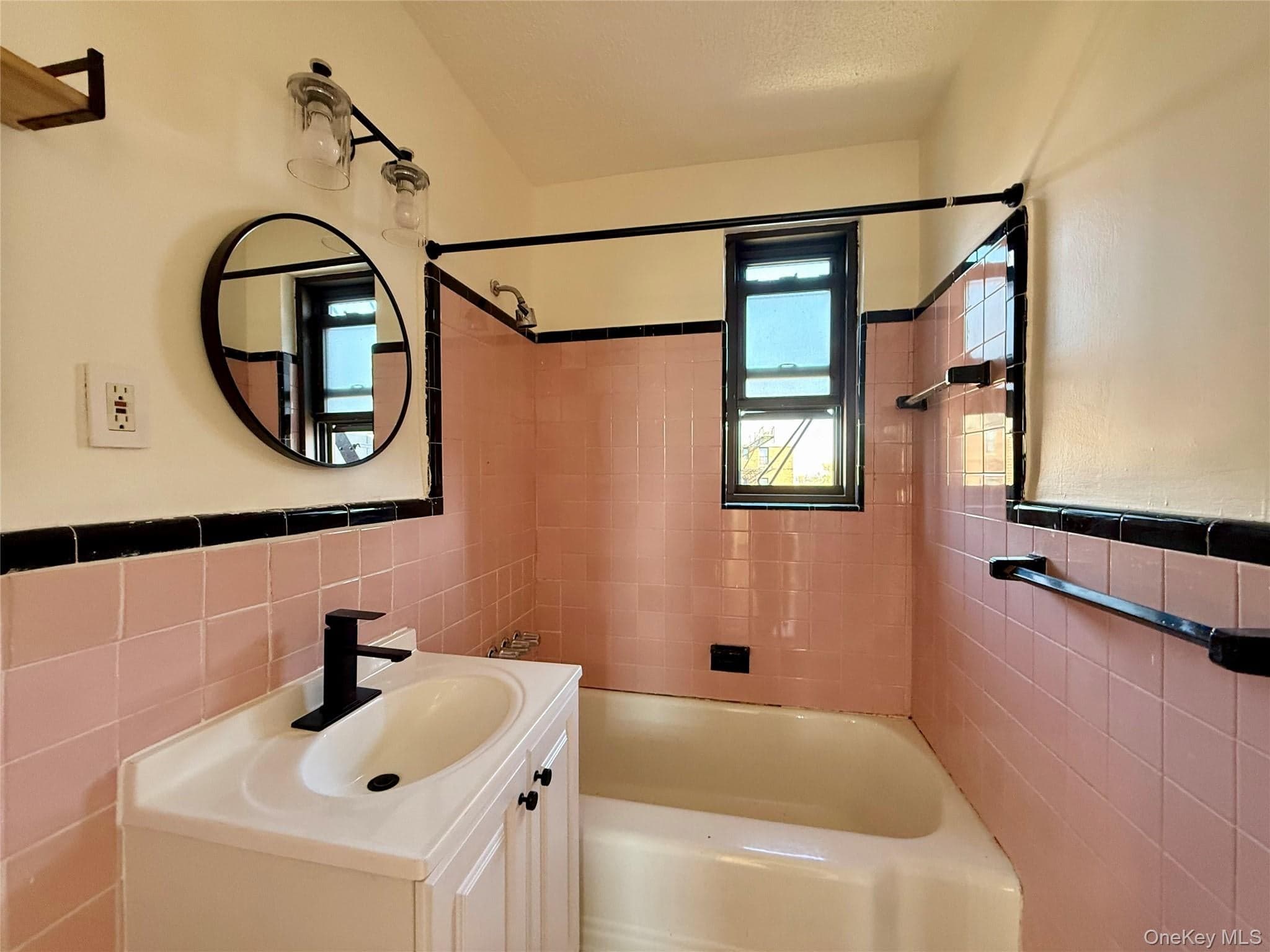 112-25 34th Avenue Unit: 6H thumbnail 19