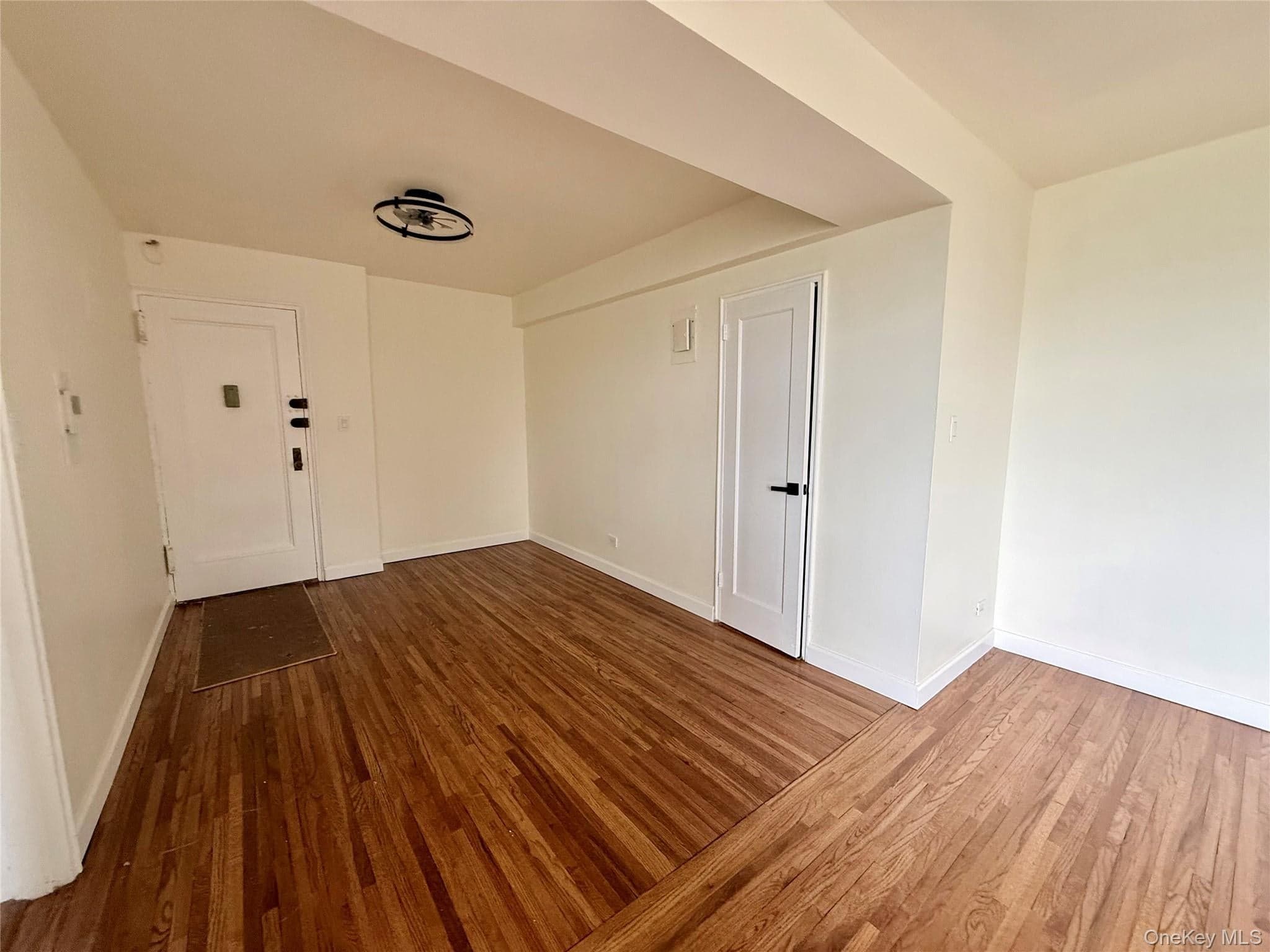 112-25 34th Avenue Unit: 6H thumbnail 8
