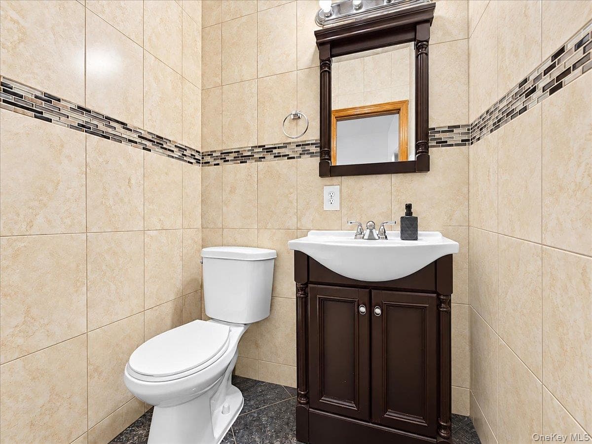 7551 Utopia Parkway thumbnail 7