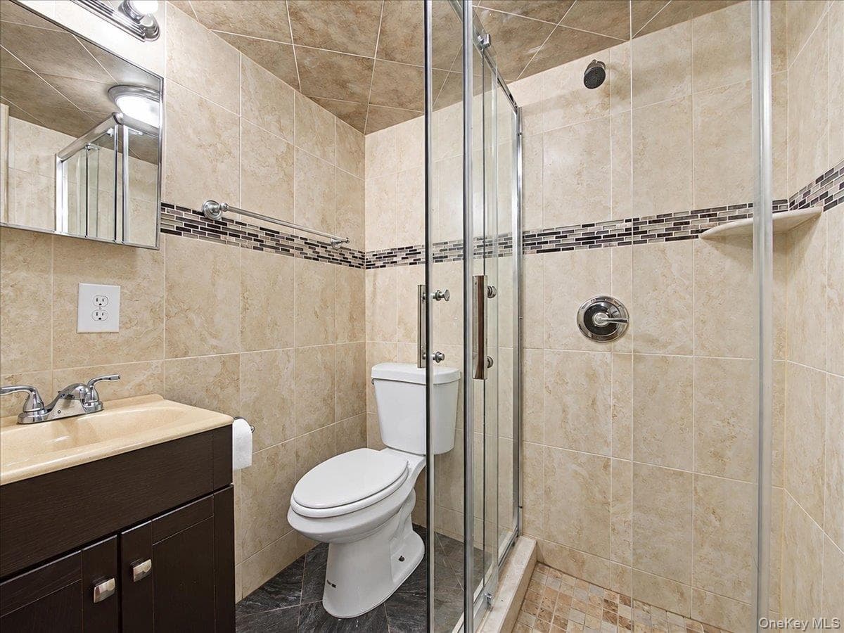 7551 Utopia Parkway thumbnail 21