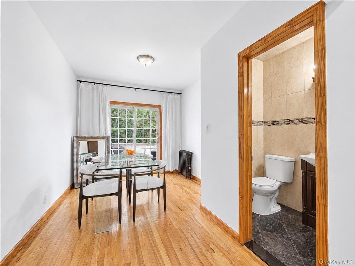 7551 Utopia Parkway thumbnail 6