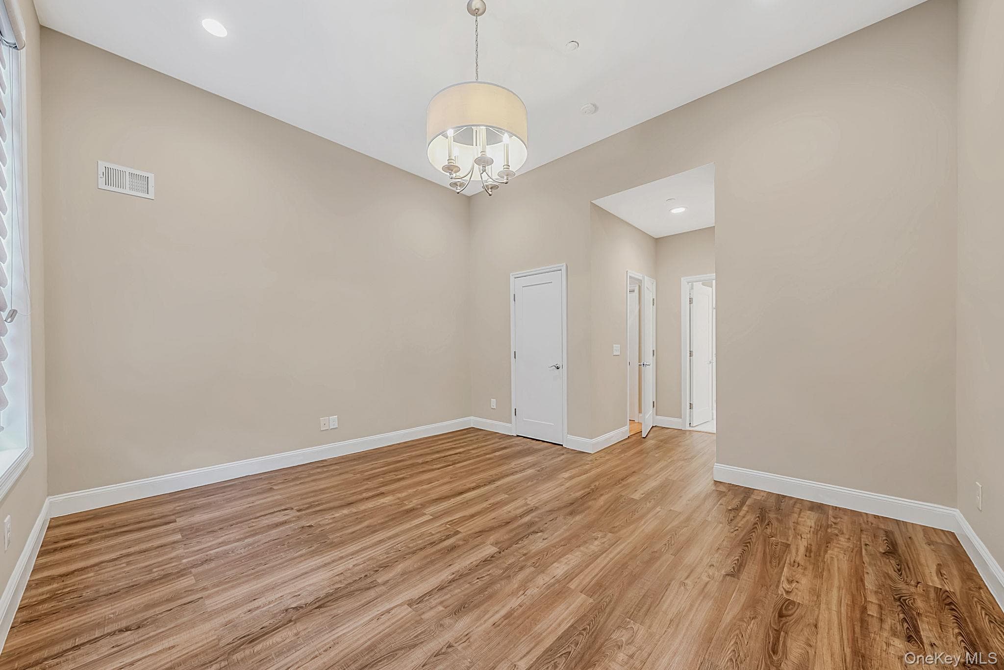 2305 Townhome Way thumbnail 12